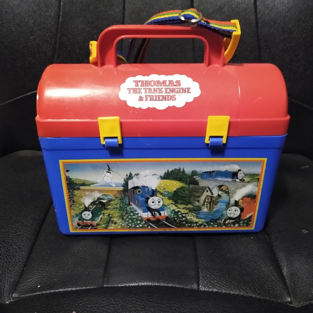 Lunchbox - Picture 3 of 6